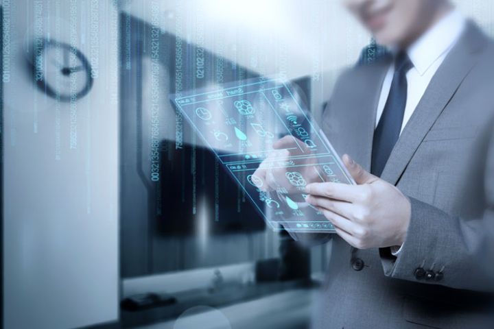 变形金刚 卷土重来?的片尾曲叫什么名字